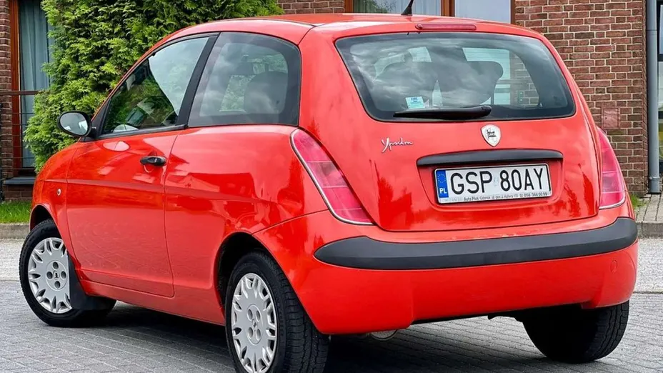 LANCIA Ypsilon -