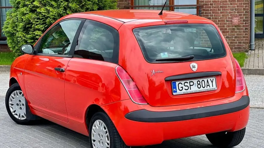 LANCIA Ypsilon -