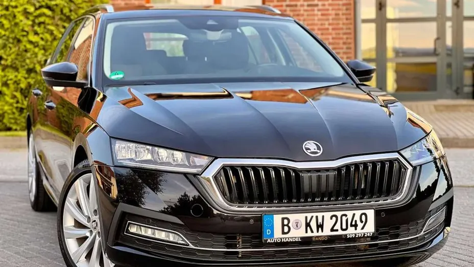 SKODA Octavia -