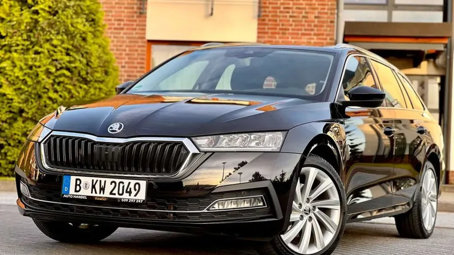 SKODA Octavia -