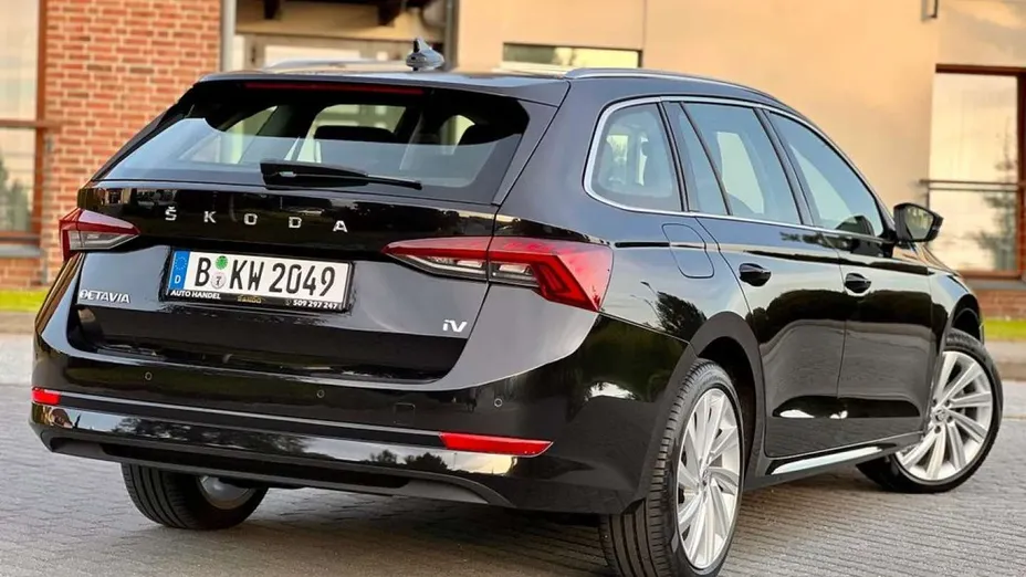 SKODA Octavia -