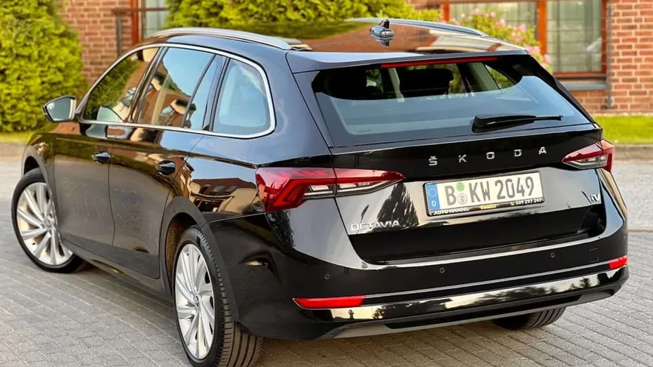 SKODA Octavia -