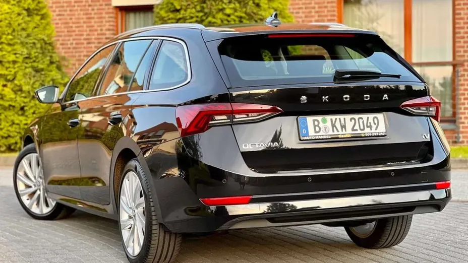 SKODA Octavia -