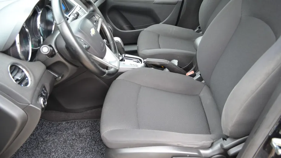 CHEVROLET Cruze -