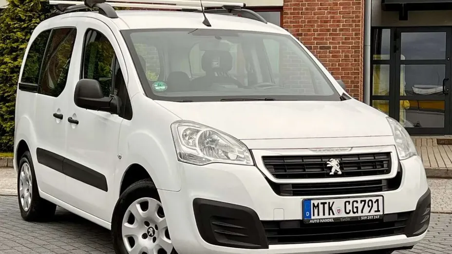 PEUGEOT Partner -