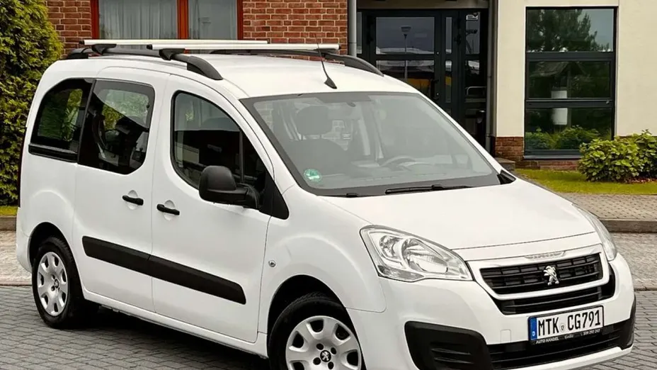 PEUGEOT Partner -