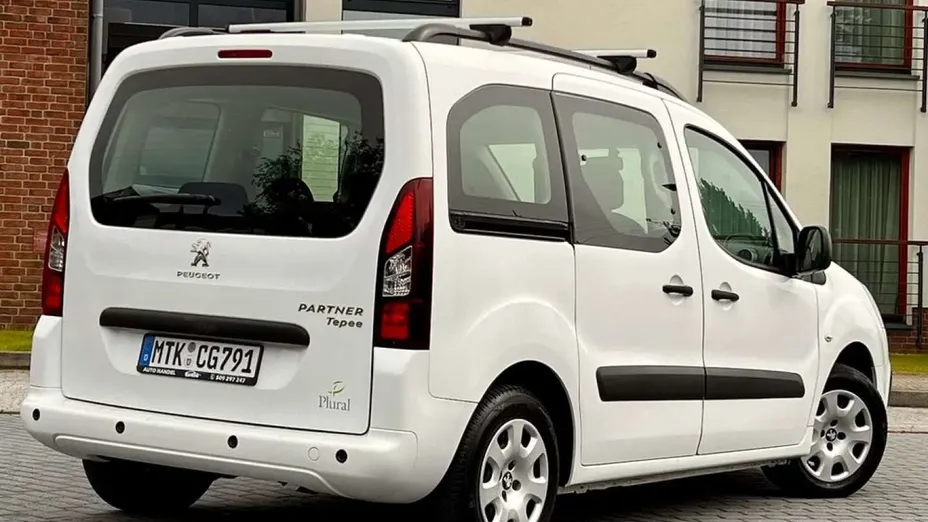 PEUGEOT Partner -