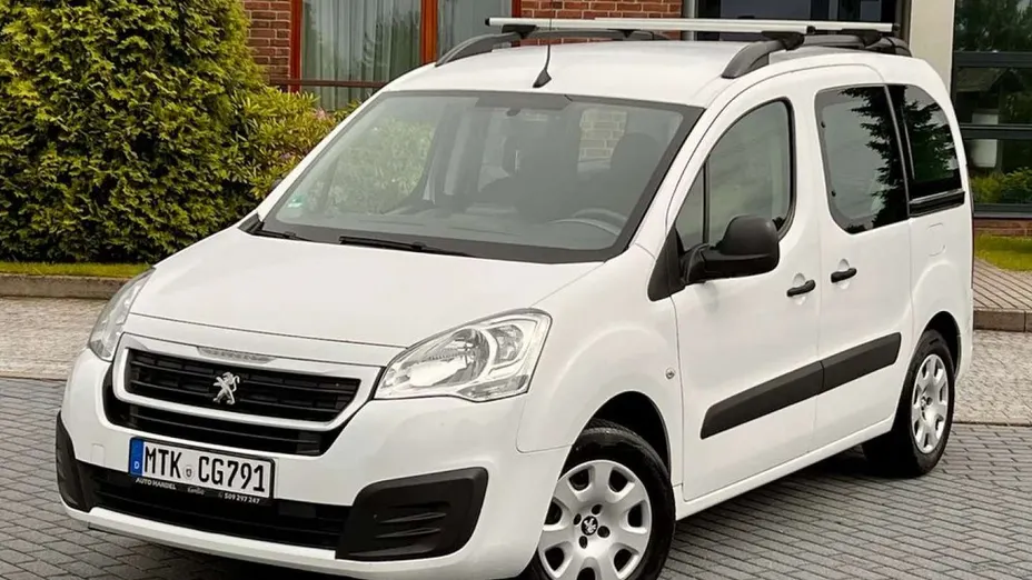 PEUGEOT Partner -