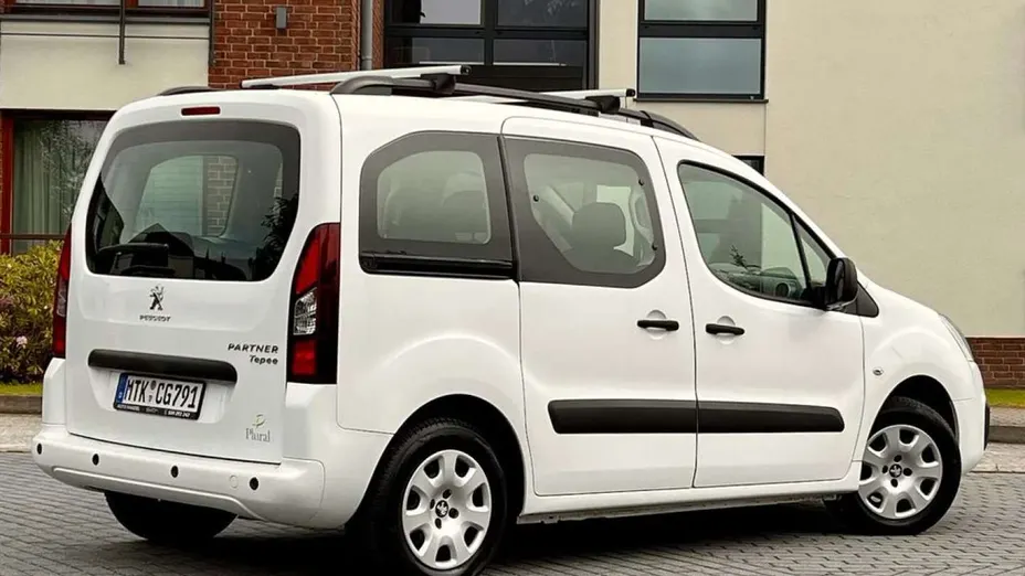 PEUGEOT Partner -