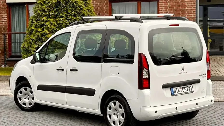 PEUGEOT Partner -