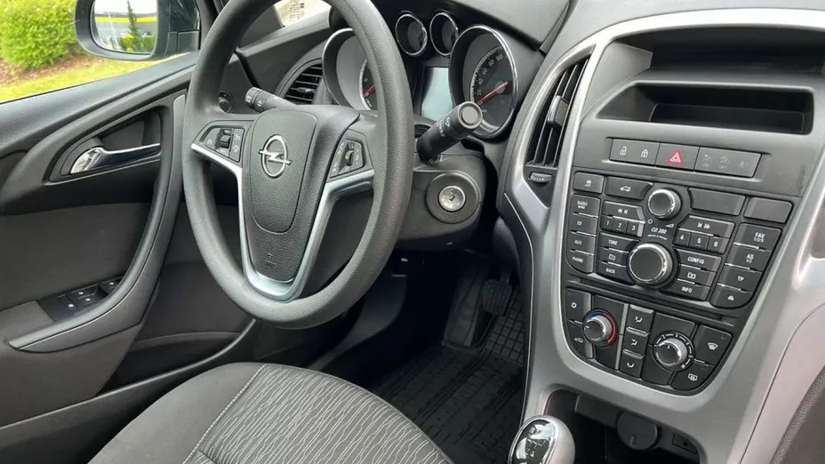 OPEL Astra -