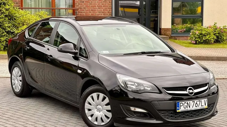 OPEL Astra -
