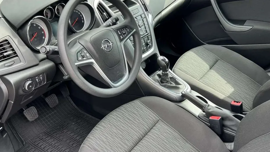 OPEL Astra -