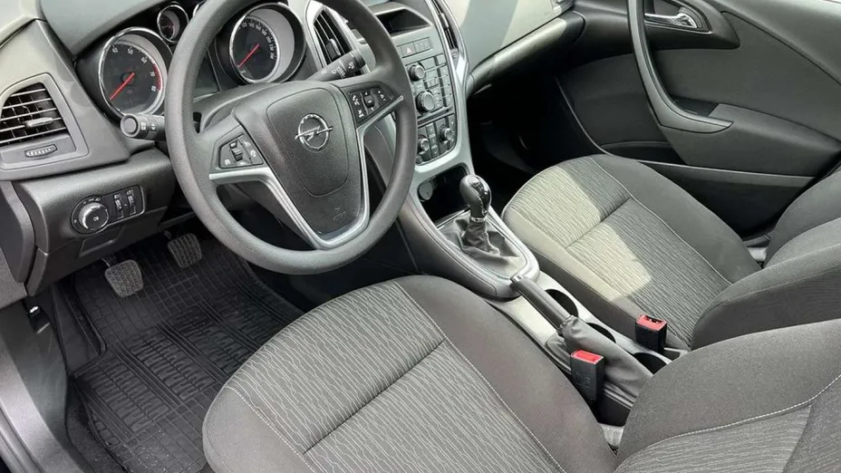 OPEL Astra -