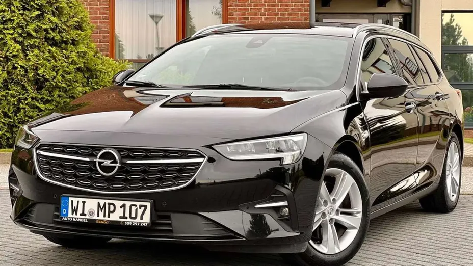 OPEL Insignia -