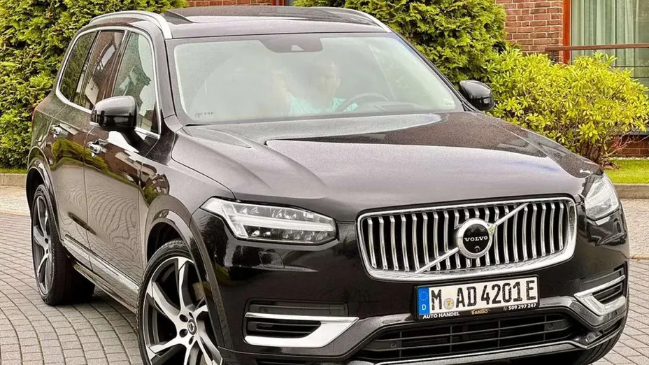 VOLVO XC90 -