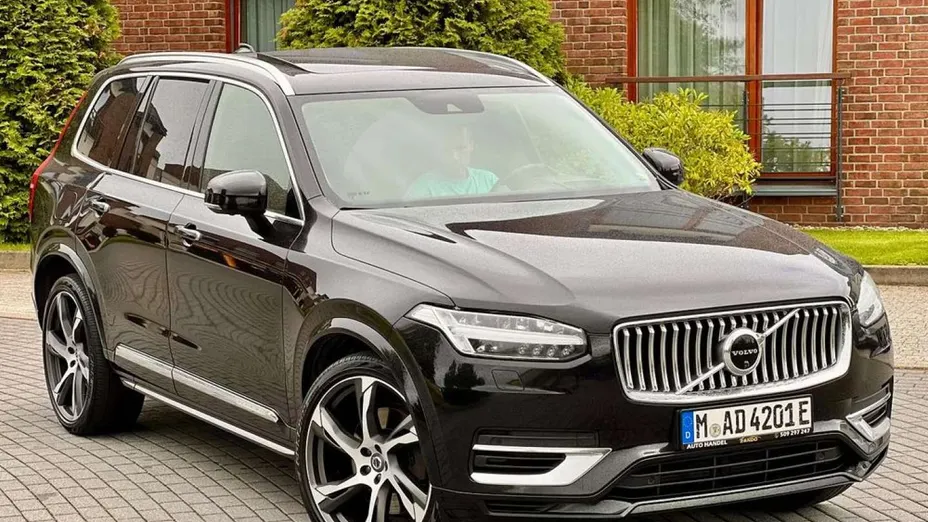 VOLVO XC90 -