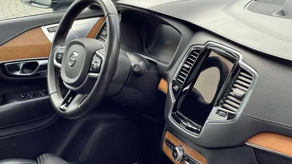 VOLVO XC90 -