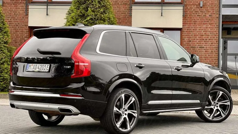 VOLVO XC90 -
