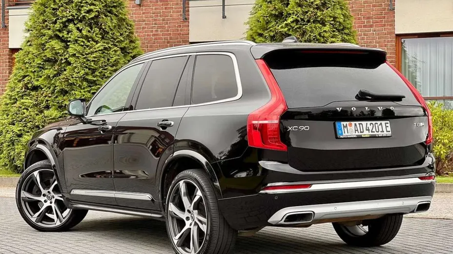 VOLVO XC90 -