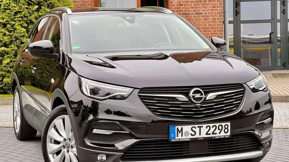 OPEL Grandland X -