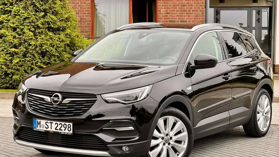 OPEL Grandland X -