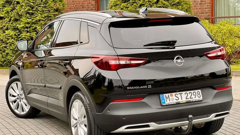 OPEL Grandland X -
