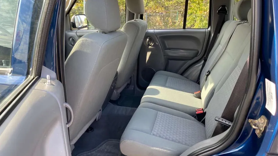 JEEP Cherokee -