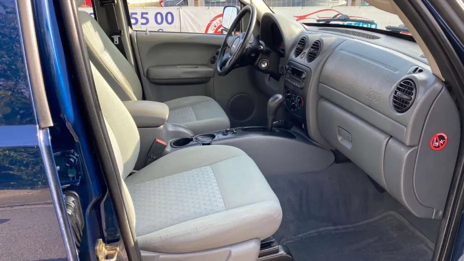 JEEP Cherokee -
