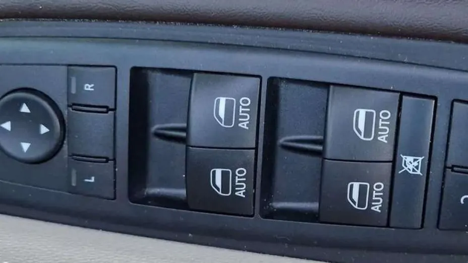 CHRYSLER Pacifica -
