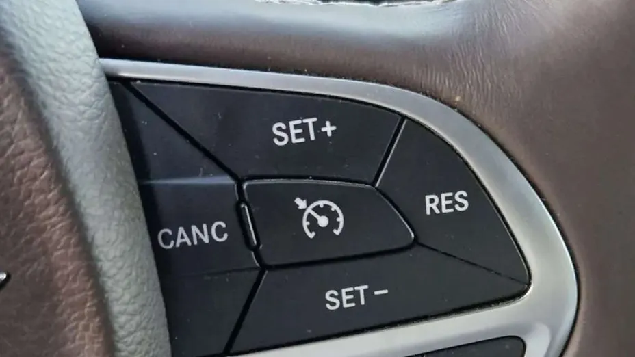 CHRYSLER Pacifica -
