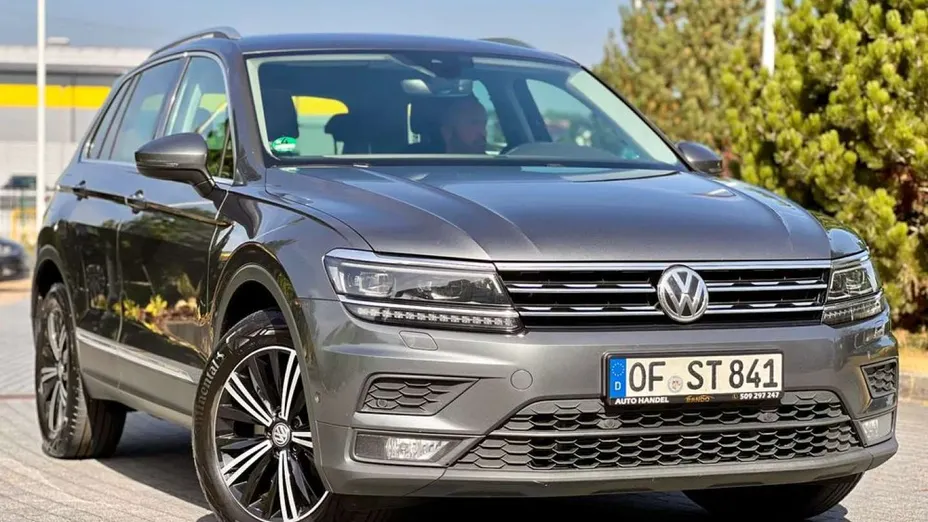 VOLKSWAGEN Tiguan -