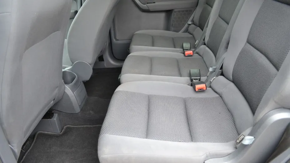 VOLKSWAGEN Touran -