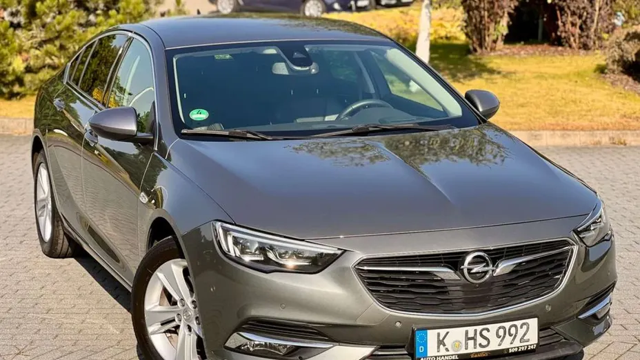 OPEL Insignia -