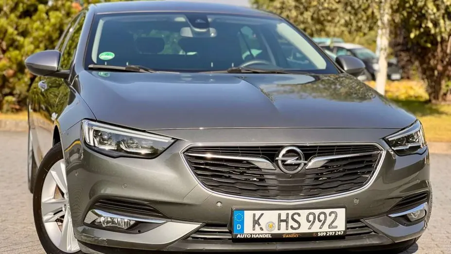 OPEL Insignia -