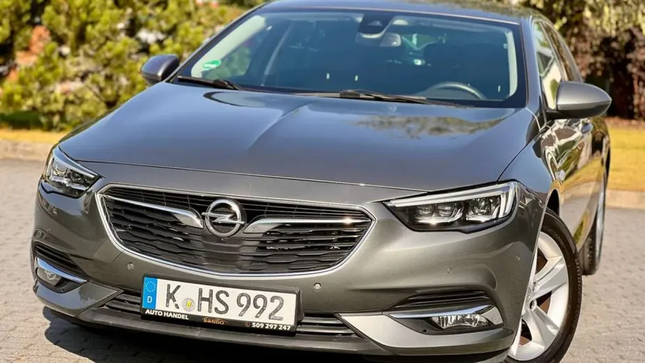 OPEL Insignia -