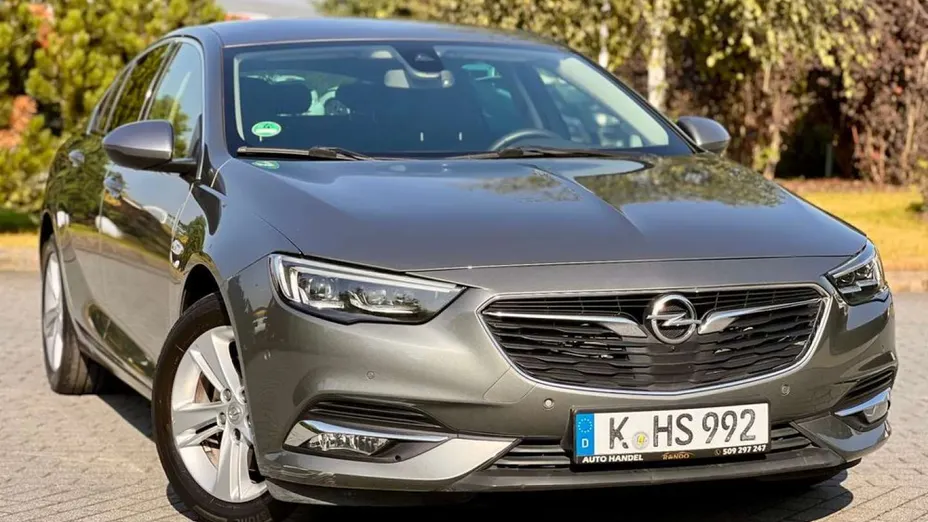OPEL Insignia -