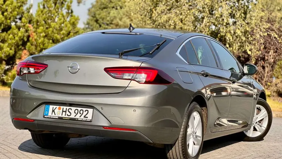 OPEL Insignia -