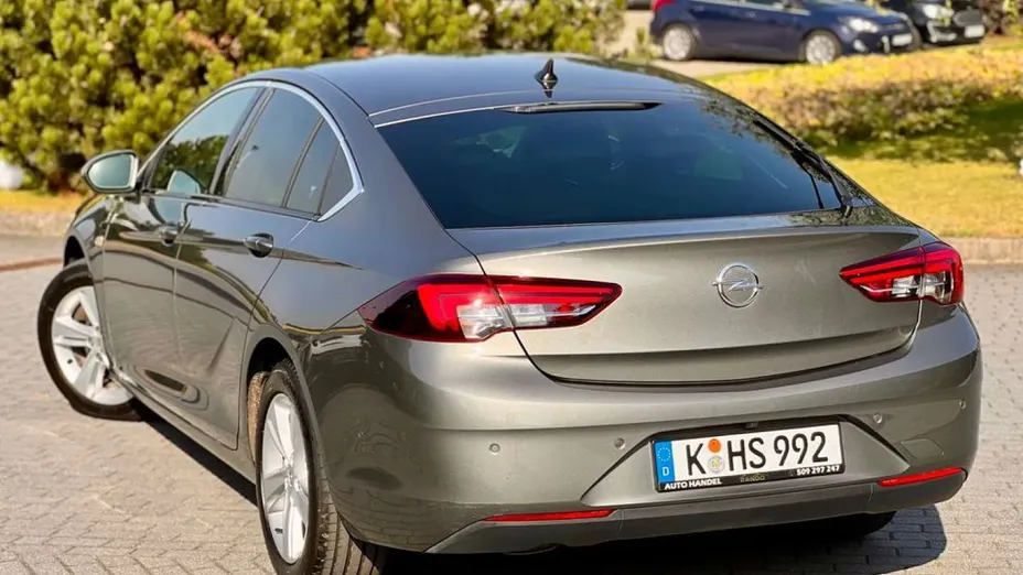 OPEL Insignia -