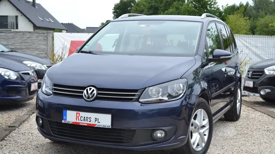 VOLKSWAGEN Touran -