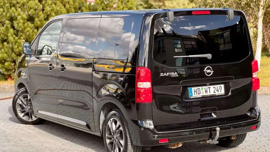OPEL Zafira -