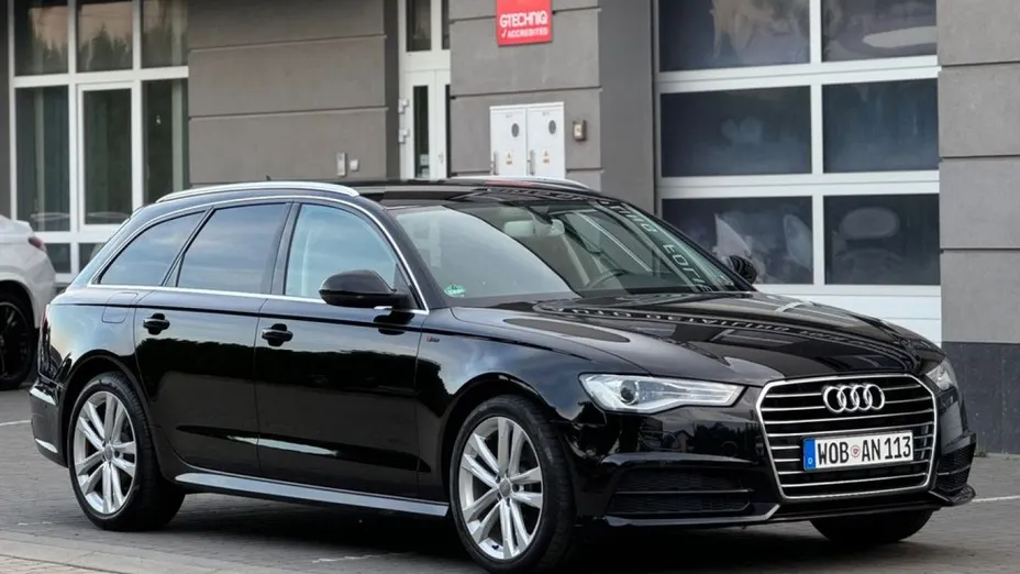 AUDI A6 -