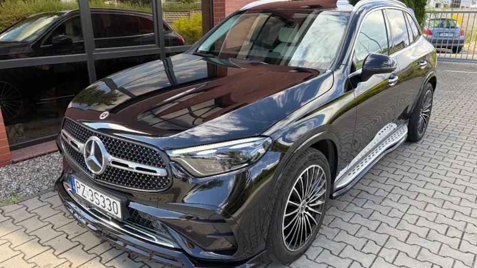 MERCEDES-BENZ GLC -