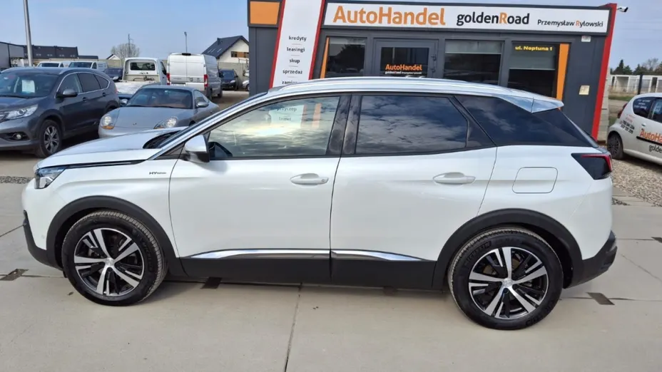 PEUGEOT 3008 -