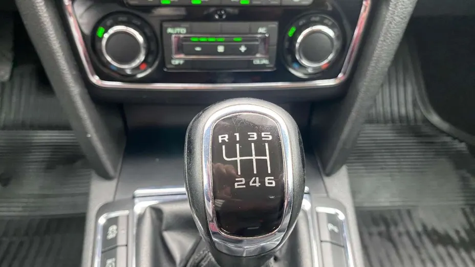 SKODA Superb -