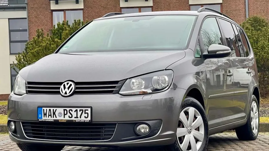 VOLKSWAGEN Touran -