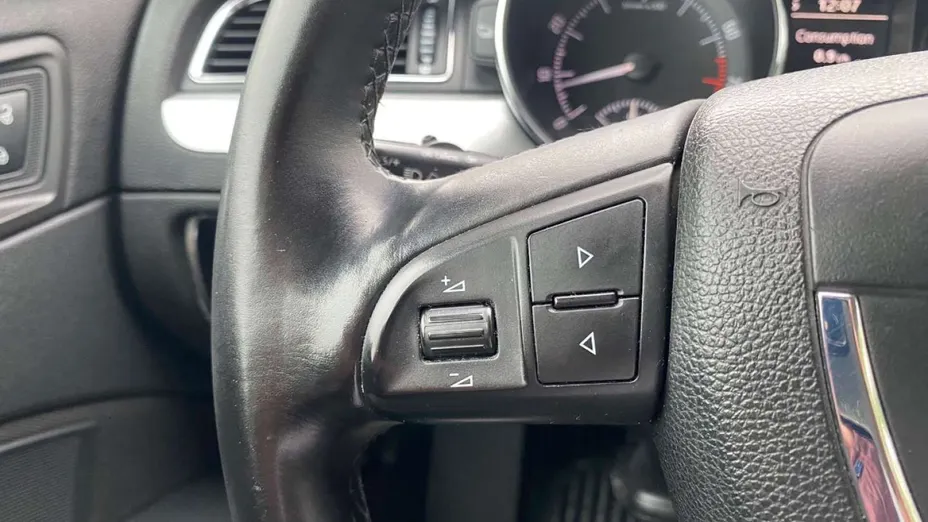 SKODA Superb -