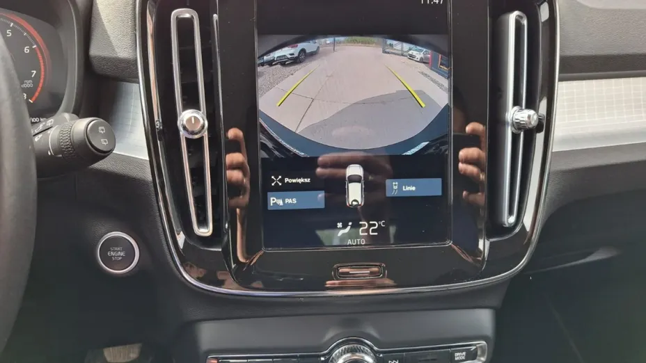 VOLVO XC40 -