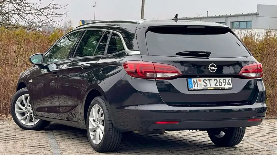 OPEL Astra -