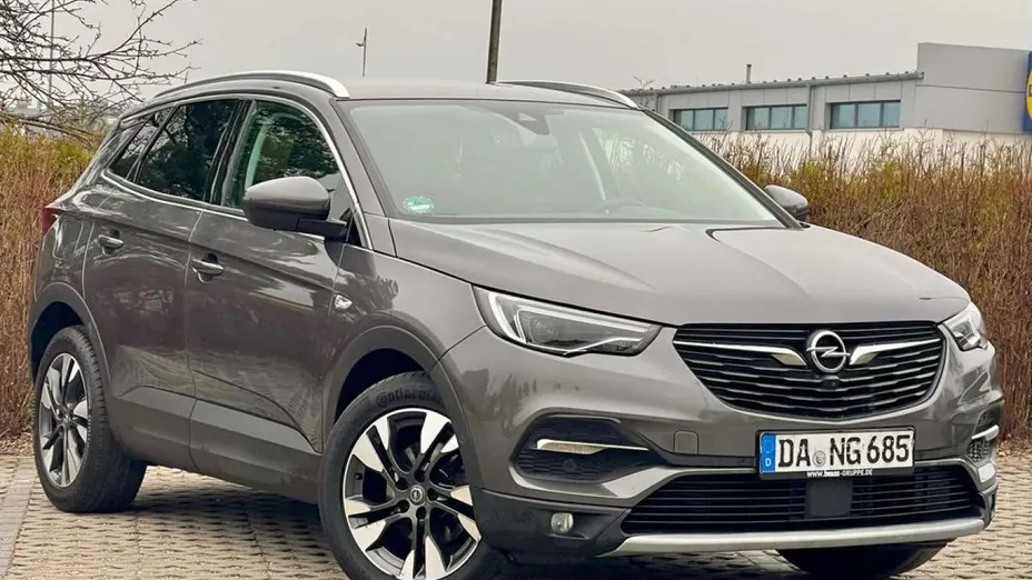 OPEL Grandland X -